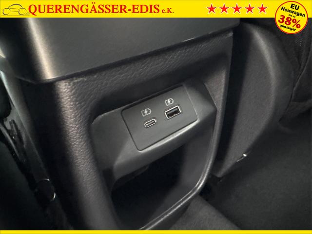 Nissan / Juke / / / / NAVI+KAMERA+SHZ+VOLL-LED+PDC