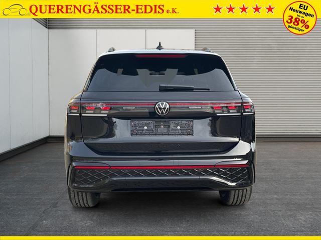 Volkswagen / Tiguan / Schwarz / / / 4x4 AHK+PANO+STANDHZG+20 ALU+eHK
