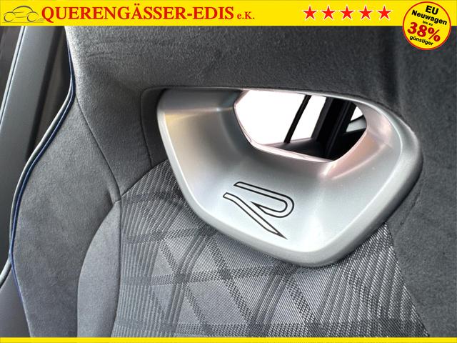 Volkswagen / Tiguan / Schwarz / / / 4x4 AHK+PANO+STANDHZG+20 ALU+eHK