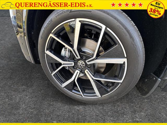 Volkswagen / Tiguan / Schwarz / / / 4x4 AHK+PANO+STANDHZG+20 ALU+eHK