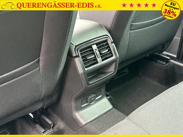 Skoda / Karoq / Schwarz / / / AHK+KAMERA+EL. HECKKL.+SHZ+ACC+KESSY+18''ALU