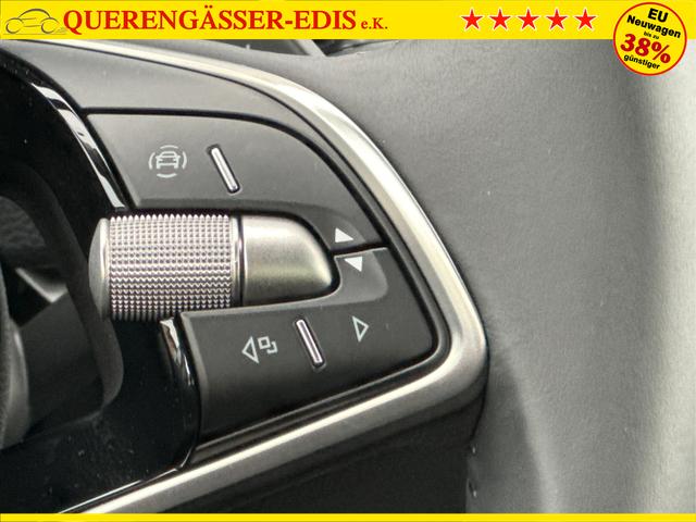 Skoda / Karoq / Schwarz / / / AHK+KAMERA+EL. HECKKL.+SHZ+ACC+KESSY+18''ALU