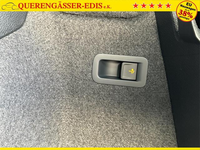 Skoda / Karoq / Schwarz / / / AHK+el.HECKKLAPPE+KAMERA+PDC+KESSY+ACC