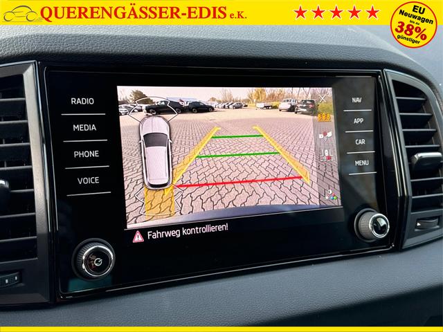 Skoda / Karoq / Schwarz / / / AHK+el.HECKKLAPPE+KAMERA+PDC+KESSY+ACC