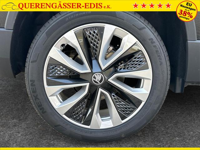 Skoda / Karoq / Schwarz / / / AHK+el.HECKKLAPPE+KAMERA+PDC+KESSY+ACC