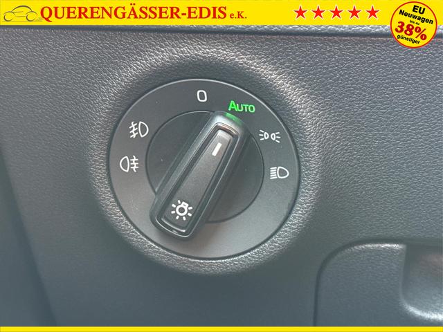 Skoda / Karoq / Schwarz / / / AHK+el.HECKKLAPPE+KAMERA+PDC+KESSY+ACC