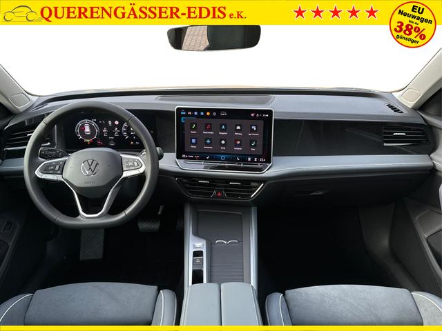 Volkswagen / Passat Variant / Silber / / / DSG+AHK+PANO+NAVI+ACC+KAMERA+LED+MASSAGE