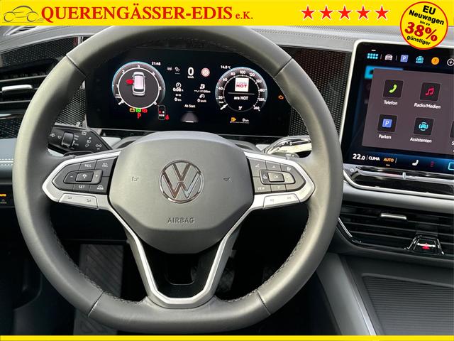 Volkswagen / Passat Variant / Silber / / / DSG+AHK+PANO+NAVI+ACC+KAMERA+LED+MASSAGE