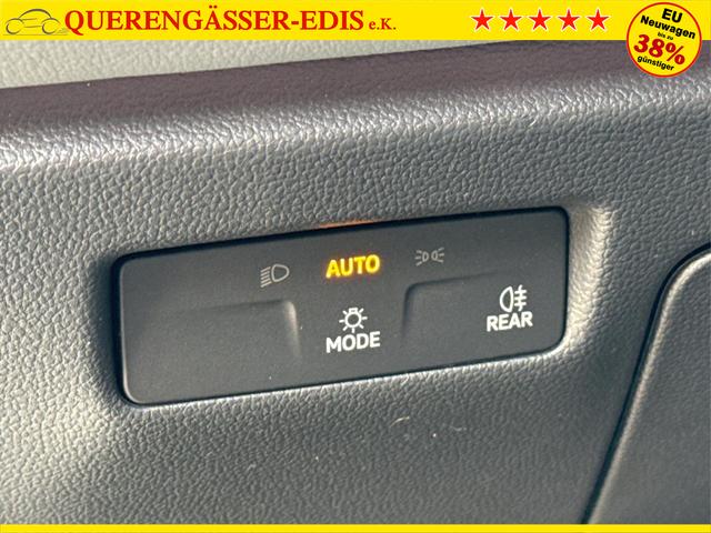 Volkswagen / Passat Variant / Silber / / / DSG+AHK+PANO+NAVI+ACC+KAMERA+LED+MASSAGE