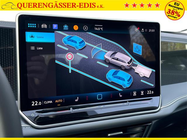 Volkswagen / Passat Variant / Silber / / / DSG+AHK+PANO+NAVI+ACC+KAMERA+LED+MASSAGE