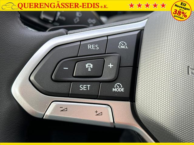 Volkswagen / Passat Variant / Silber / / / DSG+AHK+PANO+NAVI+ACC+KAMERA+LED+MASSAGE