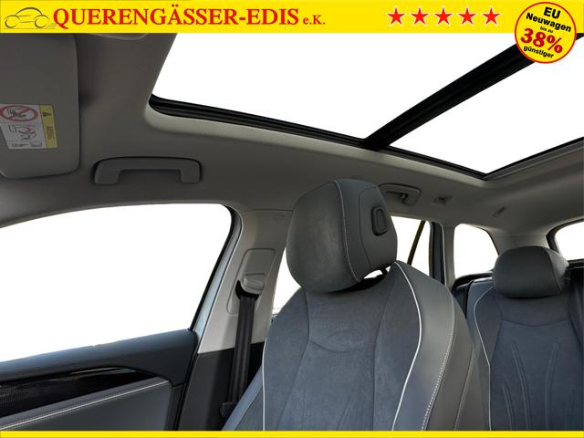 Volkswagen / Passat Variant / Silber / / / DSG+AHK+PANO+NAVI+ACC+KAMERA+LED+MASSAGE