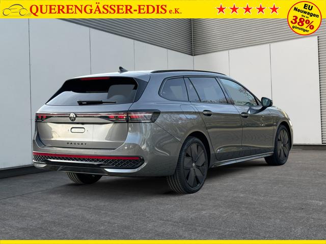 Volkswagen / Passat Variant / Grau / / / AHK+PANO+NAVI+Head-UP+Matrix-LED+ACC