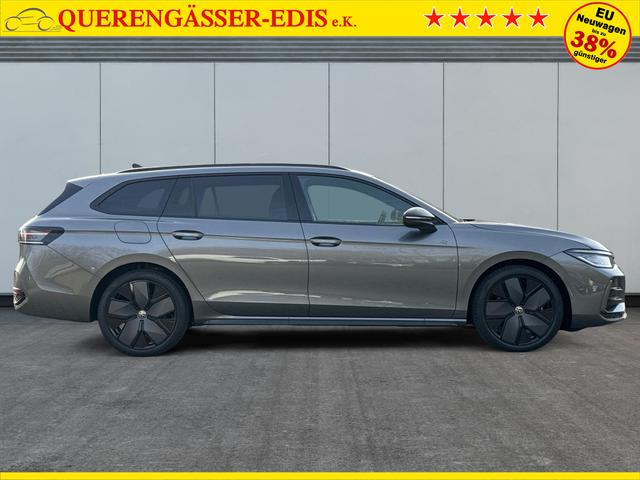 Volkswagen / Passat Variant / Grau / / / AHK+PANO+NAVI+Head-UP+Matrix-LED+ACC