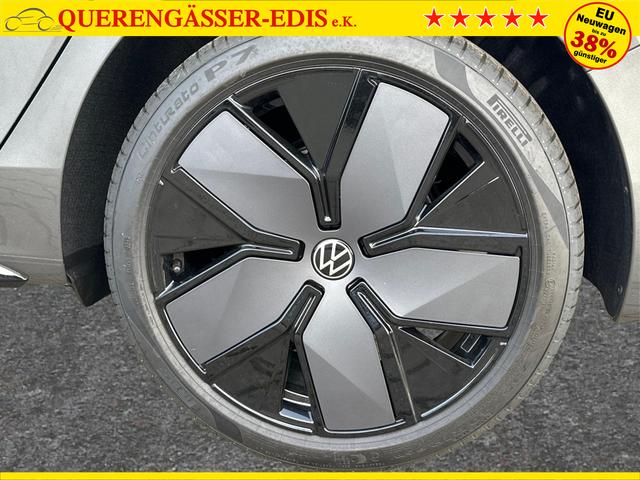 Volkswagen / Passat Variant / Grau / / / AHK+PANO+NAVI+Head-UP+Matrix-LED+ACC