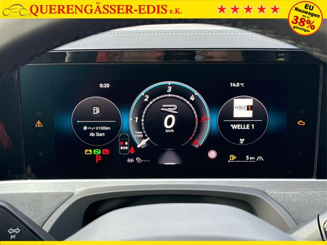 Volkswagen / Passat Variant / Grau / / / AHK+PANO+NAVI+Head-UP+Matrix-LED+ACC