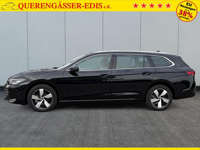 Volkswagen / Passat Variant / Schwarz / / / DSG+AHK+MASSAGE+NAVI+ACC+KAMERA+LED+17 ALU
