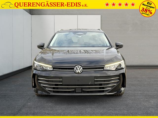 Volkswagen / Passat Variant / Schwarz / / / DSG+AHK+MASSAGE+NAVI+ACC+KAMERA+LED+17 ALU