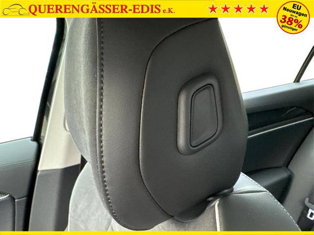 Volkswagen / Passat Variant / Schwarz / / / DSG+AHK+MASSAGE+NAVI+ACC+KAMERA+LED+17 ALU