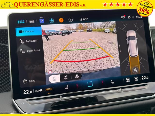 Volkswagen / Passat Variant / Schwarz / / / DSG+AHK+MASSAGE+NAVI+ACC+KAMERA+LED+17 ALU