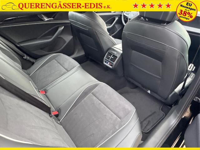 Volkswagen / Passat Variant / Schwarz / / / DSG+AHK+MASSAGE+NAVI+ACC+KAMERA+LED+17 ALU