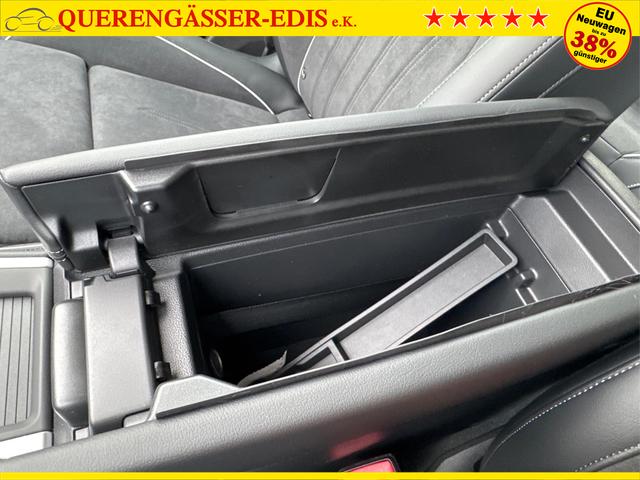 Volkswagen / Passat Variant / Grau / / / DSG+AHK+MASSAGE+NAVI+ACC+KAMERA+LED+17 ALU