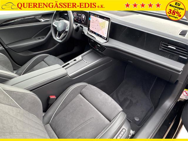 Volkswagen / Passat Variant / Schwarz / / / DSG+AHK+MASSAGE+NAVI+ACC+KAMERA+LED+17 ALU