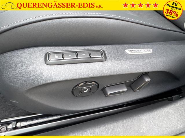 Volkswagen / Passat Variant / Grau / / / DSG+AHK+MASSAGE+NAVI+ACC+KAMERA+LED+17 ALU