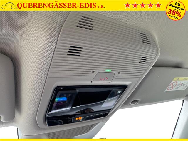 Volkswagen / Passat Variant / Grau / / / DSG+AHK+MASSAGE+NAVI+ACC+KAMERA+LED+17 ALU