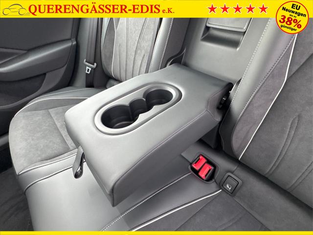 Volkswagen / Passat Variant / Grau / / / DSG+AHK+MASSAGE+NAVI+ACC+KAMERA+LED+17 ALU