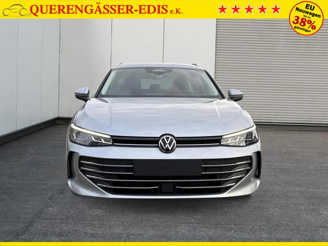 Volkswagen / Passat Variant / Silber / / / DSG+AHK+MASSAGE+NAVI+ACC+KAMERA+LED+17 ALU