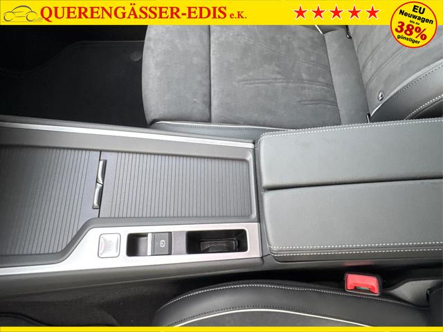 Volkswagen / Passat Variant / Silber / / / DSG+AHK+MASSAGE+NAVI+ACC+KAMERA+LED+17 ALU