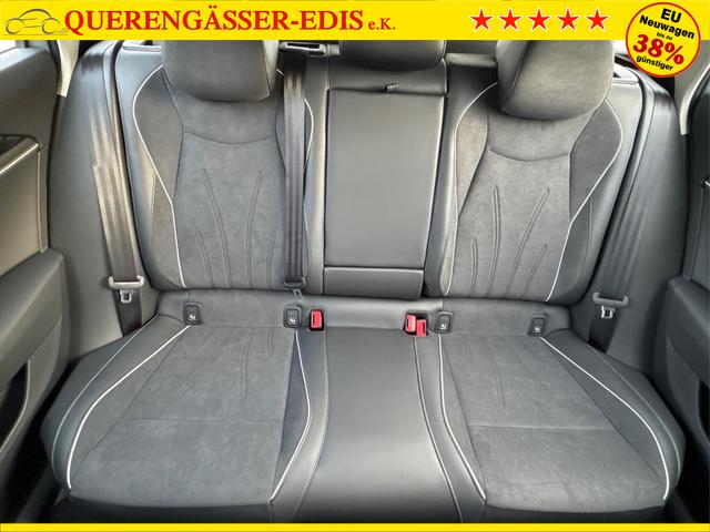 Volkswagen / Passat Variant / Silber / / / DSG+AHK+MASSAGE+NAVI+ACC+KAMERA+LED+17 ALU