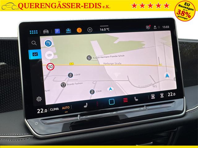 Volkswagen / Passat Variant / Silber / / / DSG+AHK+MASSAGE+NAVI+ACC+KAMERA+LED+17 ALU