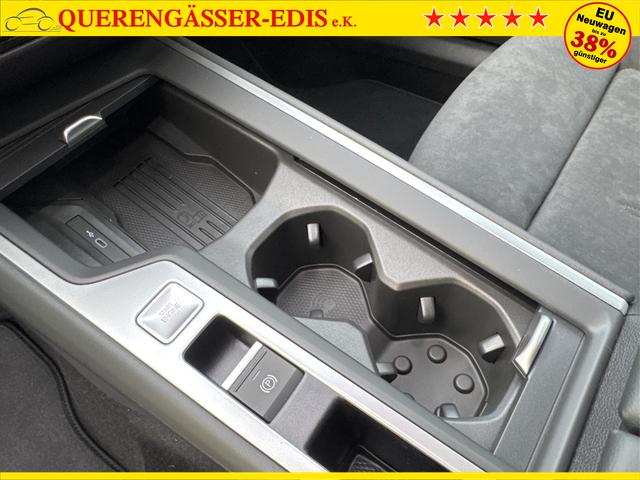 Volkswagen / Passat Variant / Silber / / / DSG+AHK+MASSAGE+NAVI+ACC+KAMERA+LED+17 ALU