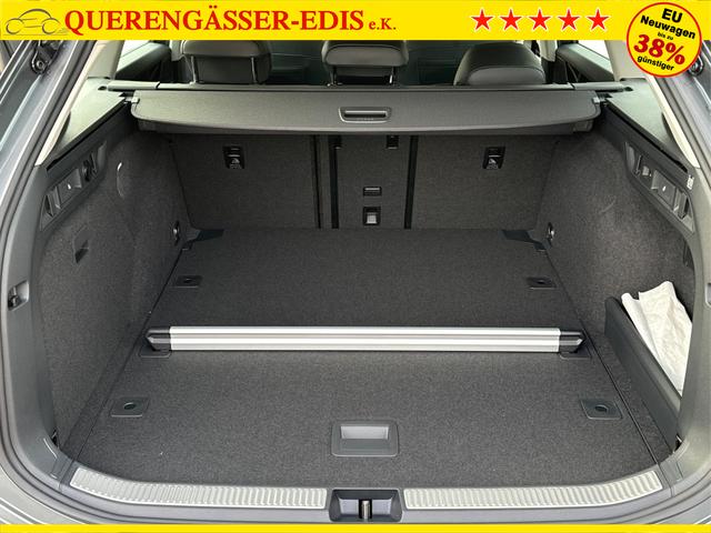 Volkswagen / Passat Variant / Grau / / / DSG+AHK+MASSAGE+NAVI+ACC+KAMERA+LED+17 ALU