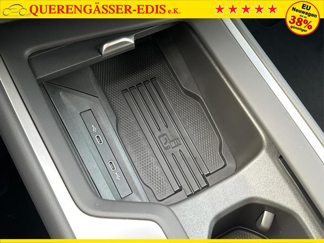 Volkswagen / Passat Variant / Grau / / / DSG+AHK+MASSAGE+NAVI+ACC+KAMERA+LED+17 ALU