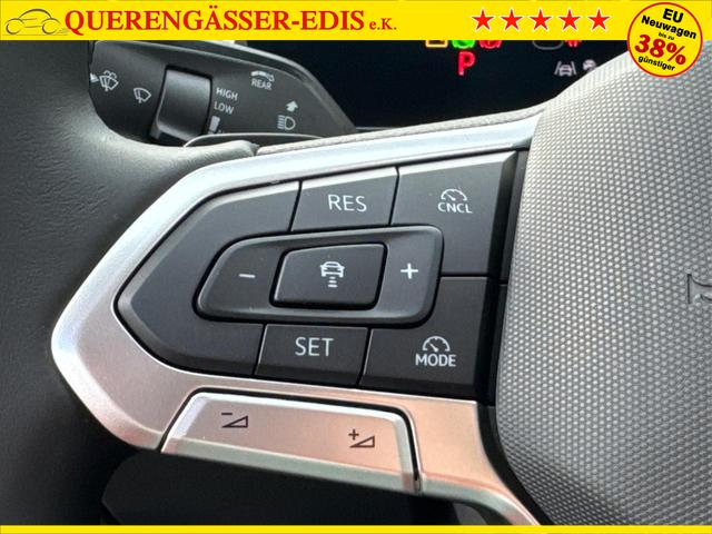 Volkswagen / Passat Variant / Grau / / / DSG+AHK+MASSAGE+NAVI+ACC+KAMERA+LED+17 ALU