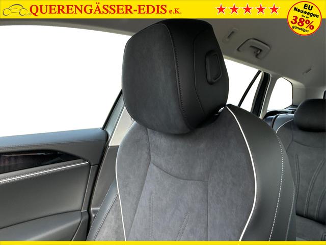 Volkswagen / Passat Variant / Grau / / / DSG+AHK+MASSAGE+NAVI+ACC+KAMERA+LED+17 ALU