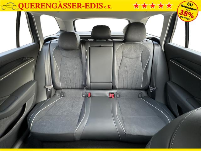 Volkswagen / Passat Variant / Grau / / / DSG+AHK+MASSAGE+NAVI+ACC+KAMERA+LED+17 ALU