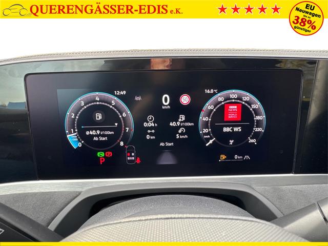 Volkswagen / Passat Variant / Blau / / / 4WD+BLACK+PANO+AHK+DCC+MATRIX+HARMAN