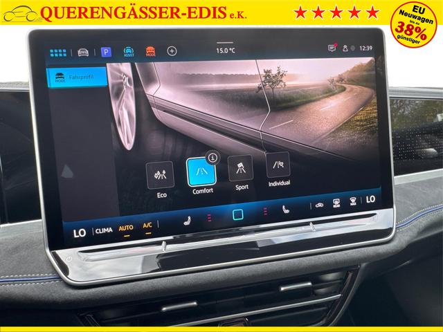 Volkswagen / Passat Variant / Gr&uuml;n / / / 4WD+BLACK+PANO+AHK+DCC+MATRIX+HARMAN