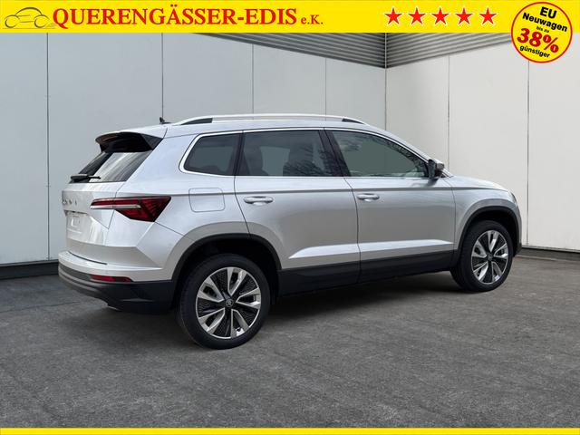 Skoda / Karoq / Silber / / / AHK+KAMERA+EL. HECKKL.+SHZ+ACC+KESSY+18''ALU