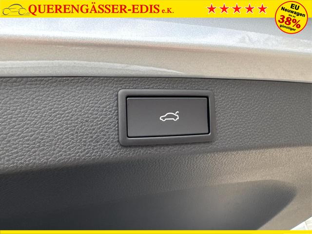Skoda / Karoq / Silber / / / AHK+KAMERA+EL. HECKKL.+SHZ+ACC+KESSY+18''ALU