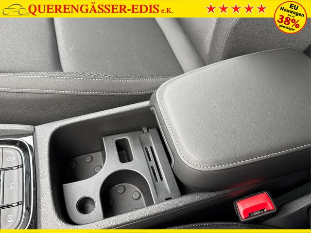 Skoda / Karoq / Silber / / / AHK+KAMERA+EL. HECKKL.+SHZ+ACC+KESSY+18''ALU