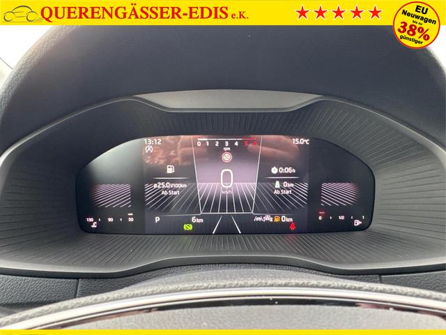 Skoda / Karoq / Grau / / / AHK+KAMERA+EL. HECKKL.+SHZ+ACC+KESSY+18''ALU