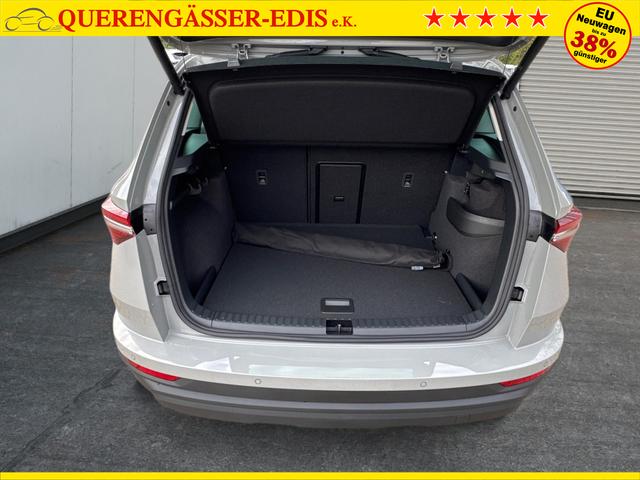 Skoda / Karoq / Grau / / / AHK+KAMERA+EL. HECKKL.+SHZ+ACC+KESSY+18''ALU