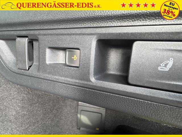 Volkswagen / Passat Variant / Gr&uuml;n / / / 4WD+BLACK+PANO+AHK+DCC+MATRIX+HARMAN