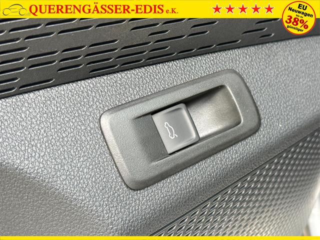 Skoda / Octavia Combi / Grau / / / AHK+KAMERA+ACC+EL. HECKKL+SHZ