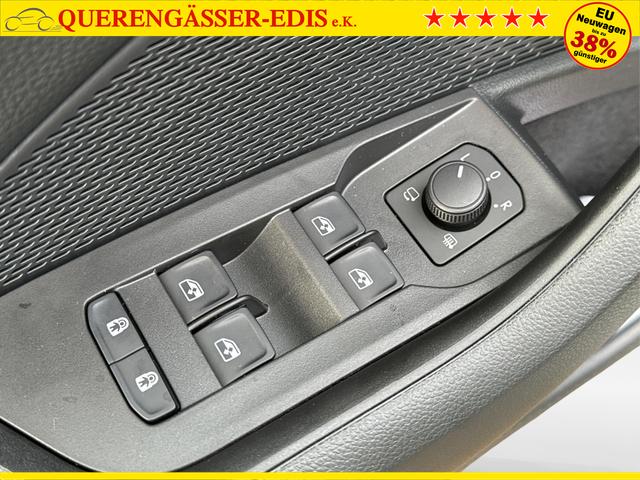 Skoda / Octavia Combi / Grau / / / AHK+KAMERA+ACC+EL. HECKKL+SHZ